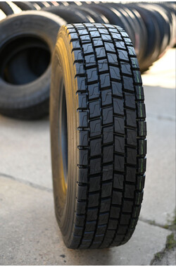 Шини 315/70 R22.5 (наварка) GEYER E7 EU  вед.